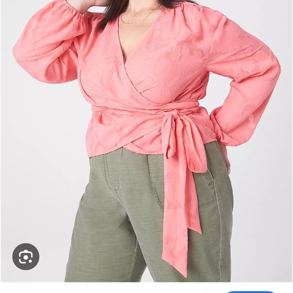 Lane Bryant Size 18 Contemporary Feminine Print Sheer Classic Crop Wrap Top NWT - Picture 6 of 9